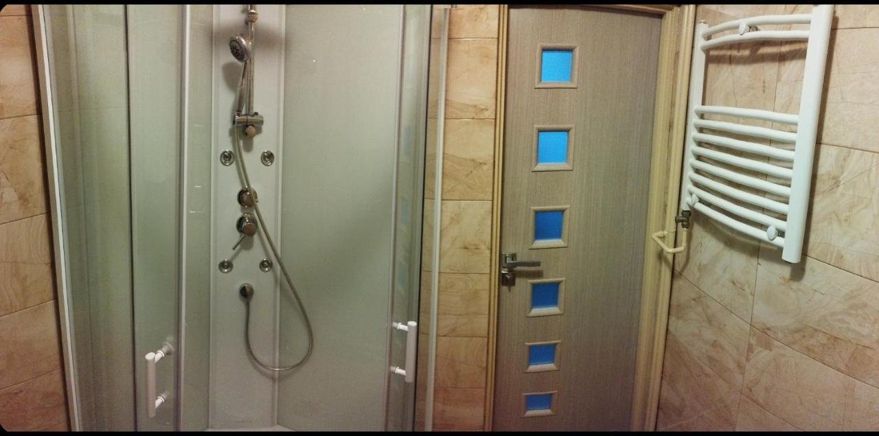 Apartament Przy Dworcu W Sanoku 외부 사진