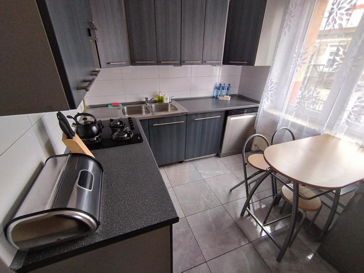Apartament Przy Dworcu W Sanoku 외부 사진