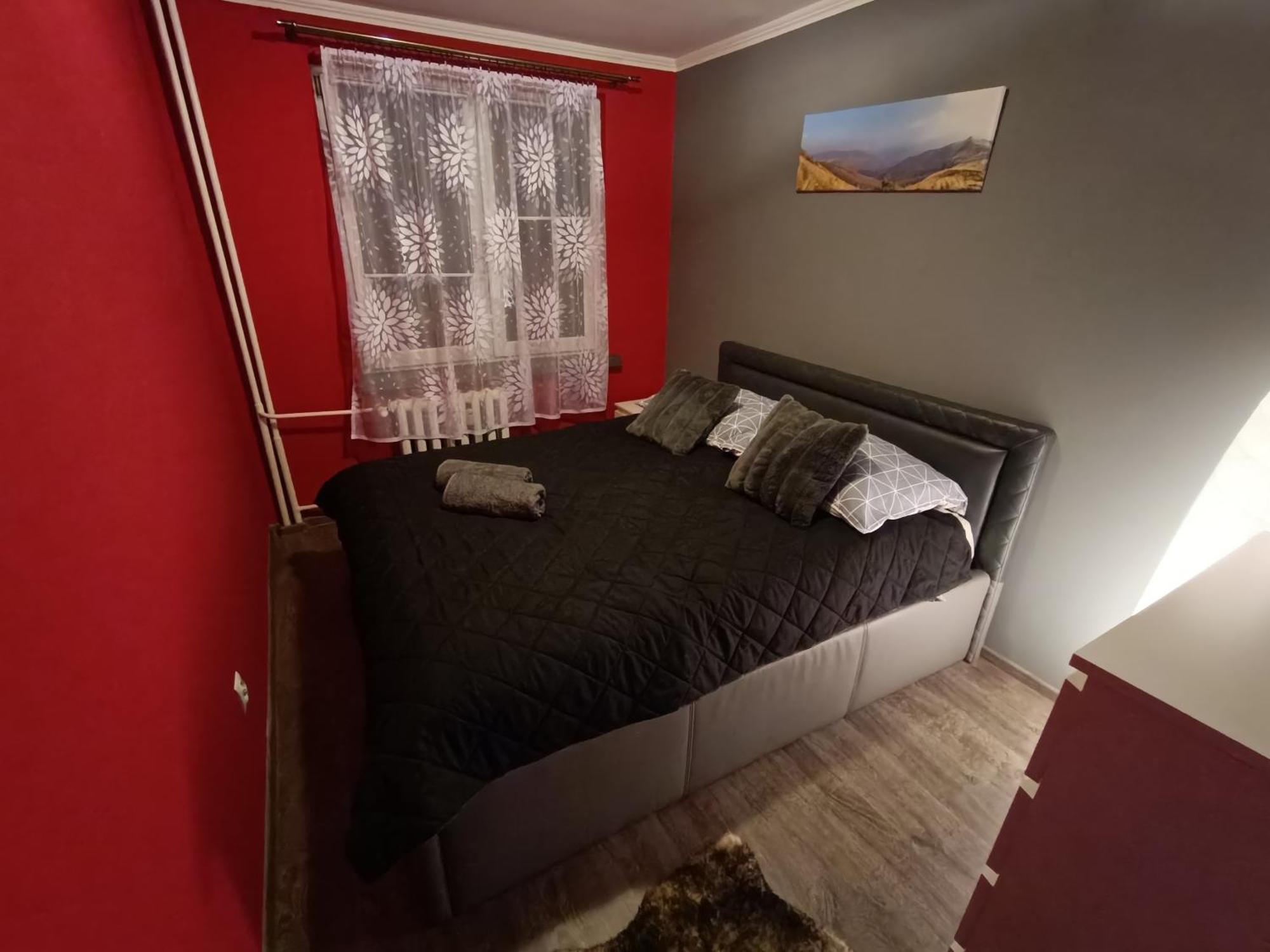 Apartament Przy Dworcu W Sanoku 외부 사진